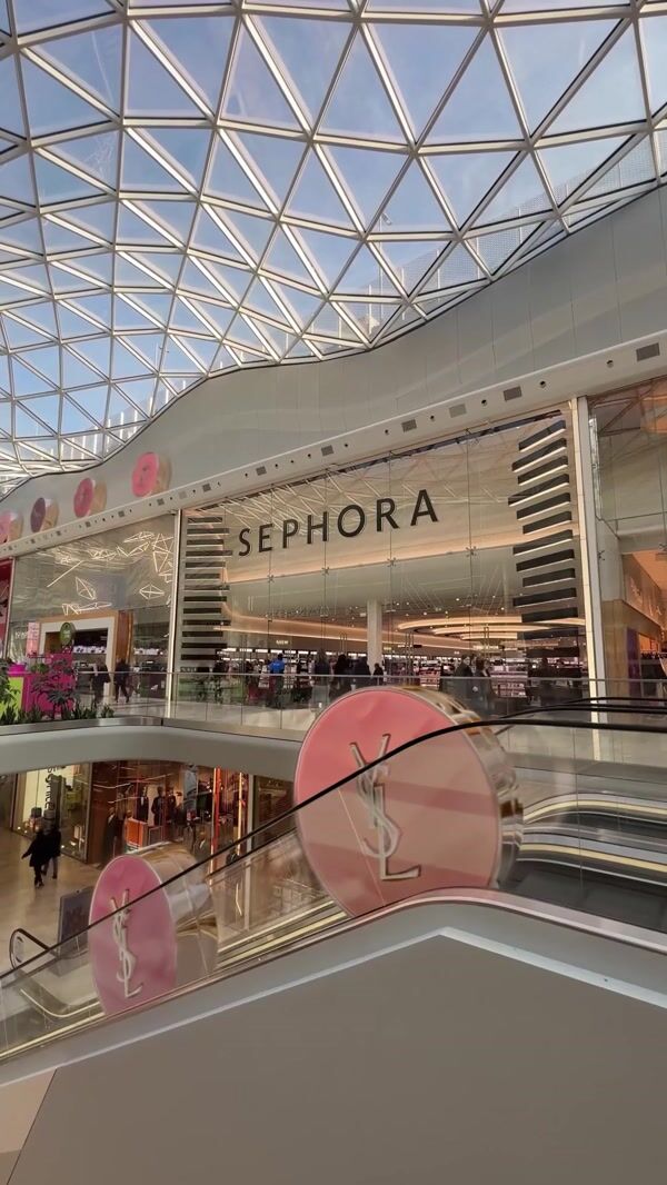 Sephora Blush Powder Riding on Escalator