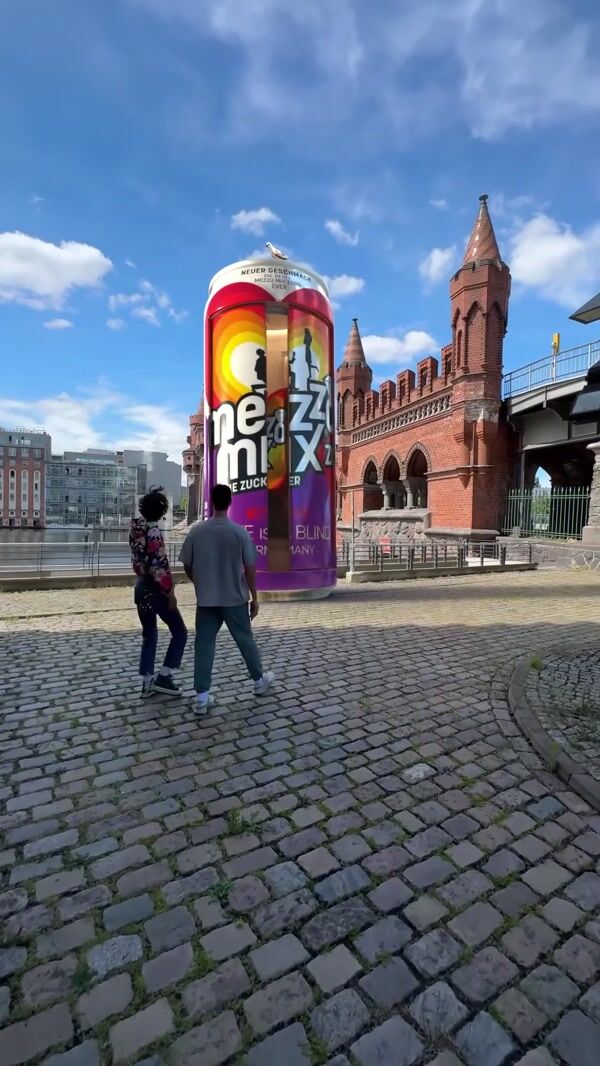 Mezzo Mix Can Launches Heart Balloons