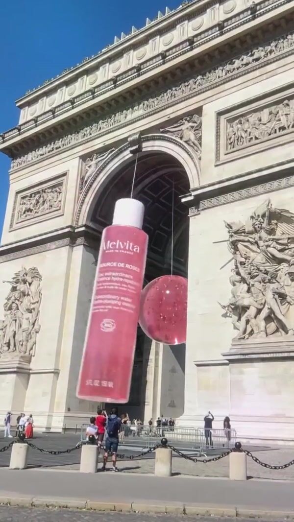 Melvita Essence Bottle Swings at Monument