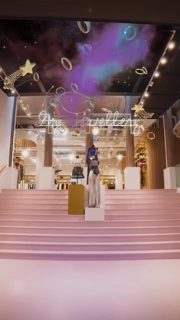 My Jewellery Floating Rings Cosmic Store Display