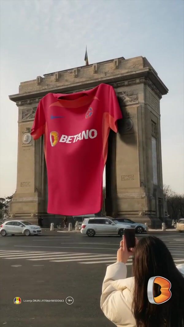 Betano Jersey Hanging at Arcul de Triumf