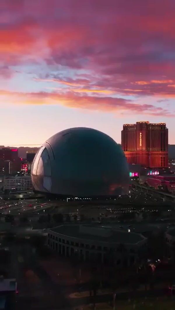 Netflix Sphere LED Turns into Robot