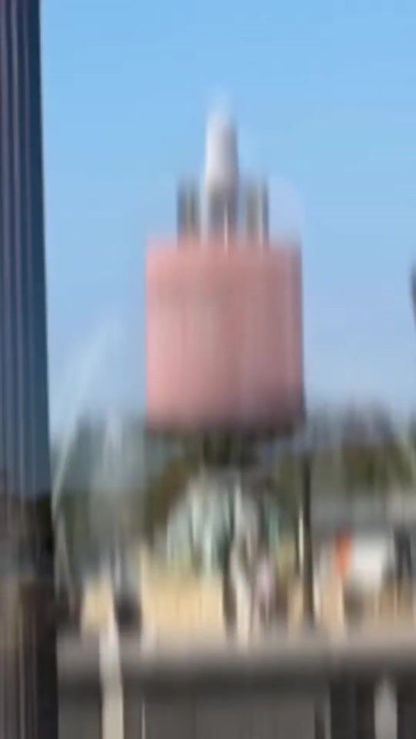 Clinique Giant Serum Crowns Paris Fountain
