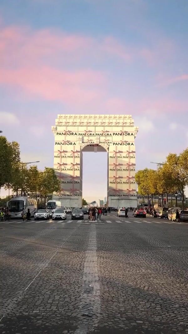 Pandora Gift Box Landmark Collapses in Paris