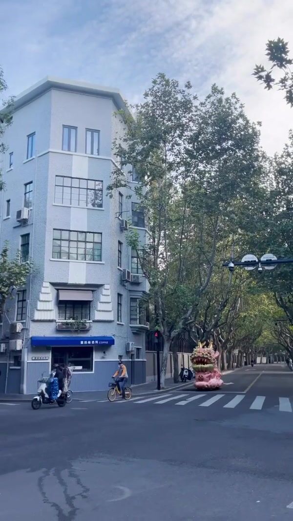 Zara Dragon on Wheels at Shanghai