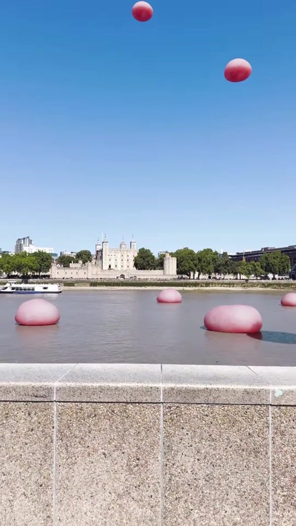 DedCool Floating Giant Mochis in River Thames