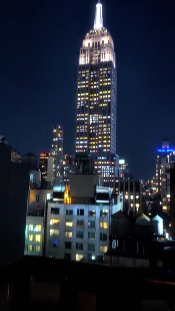 Superman Logo Appears on Empire State Building