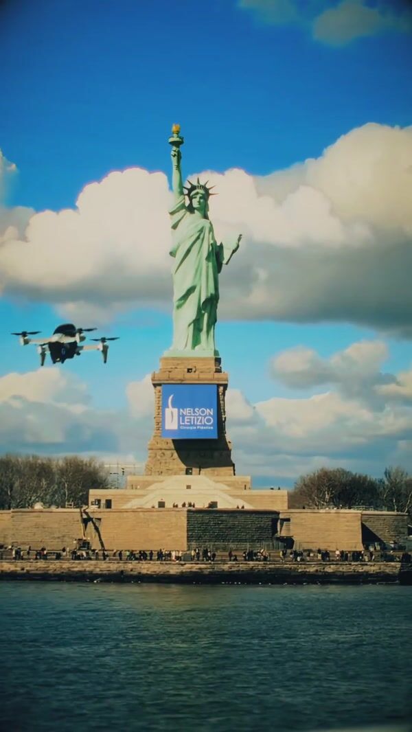 Clinica Nelson Letizio Statue Drone Treatment