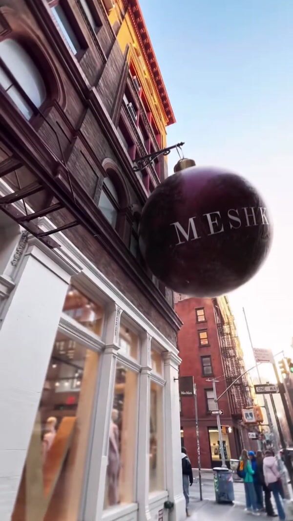 Meshki Giant Ornament Breaks to Reveal Gifts