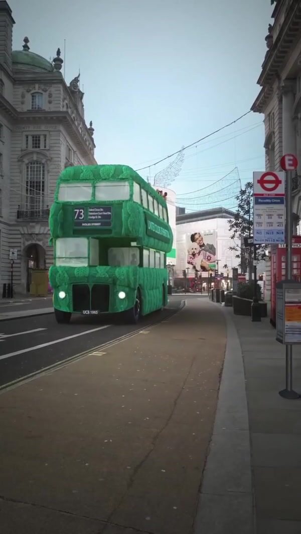 Benetton Dogs Exit from Double-decker Bus