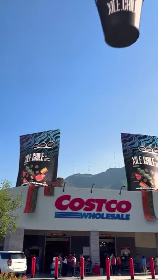 XILE.CHILE Candy Bucket Drone Delivery at Costco