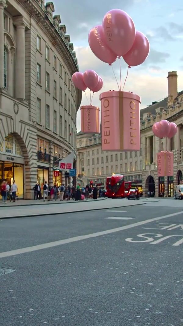 Peitho Balloons Carry Giant Lip Balm Boxes