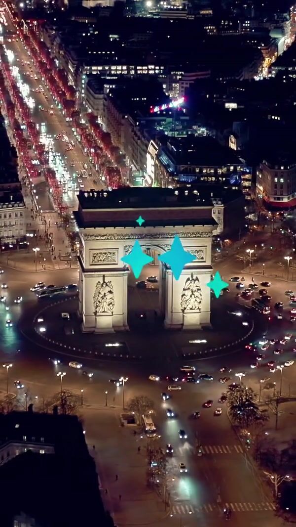 Samsung Portal Opens at Landmarks in Paris and Dubai