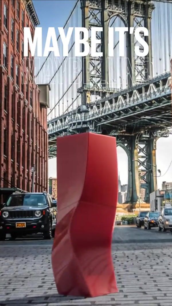 Maybelline Dancing Lipstick at Manhattan Bridge