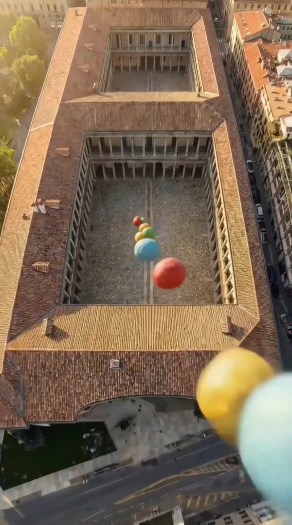 Škoda Auto Clay Balls Land at Palazzo del Senato