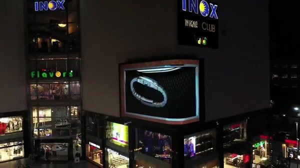 D1 Milano Watch Showcased Beyond Screen