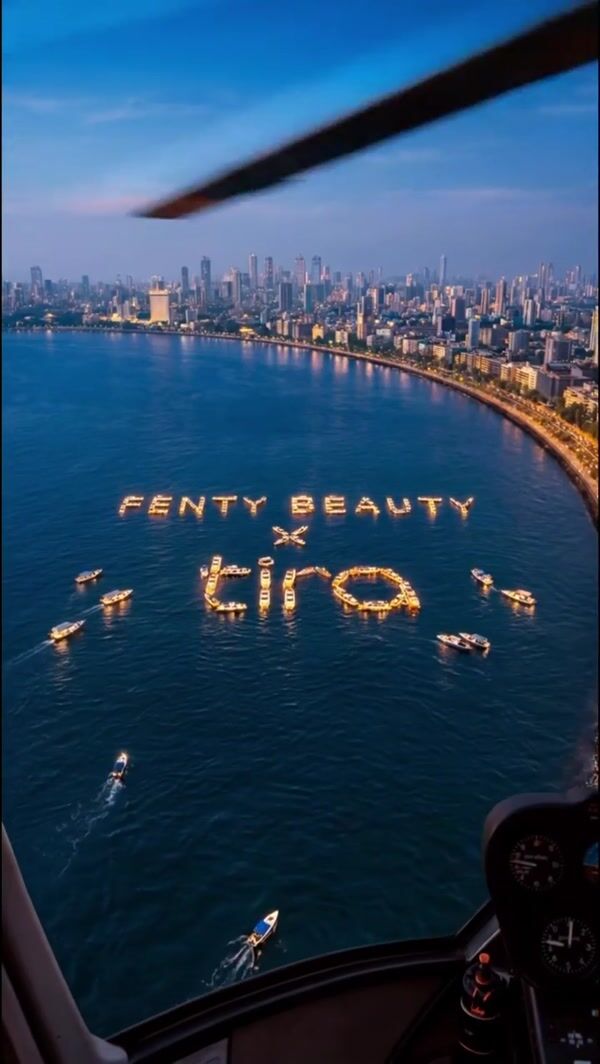 Tira Boats Form Fenty Beauty X tira