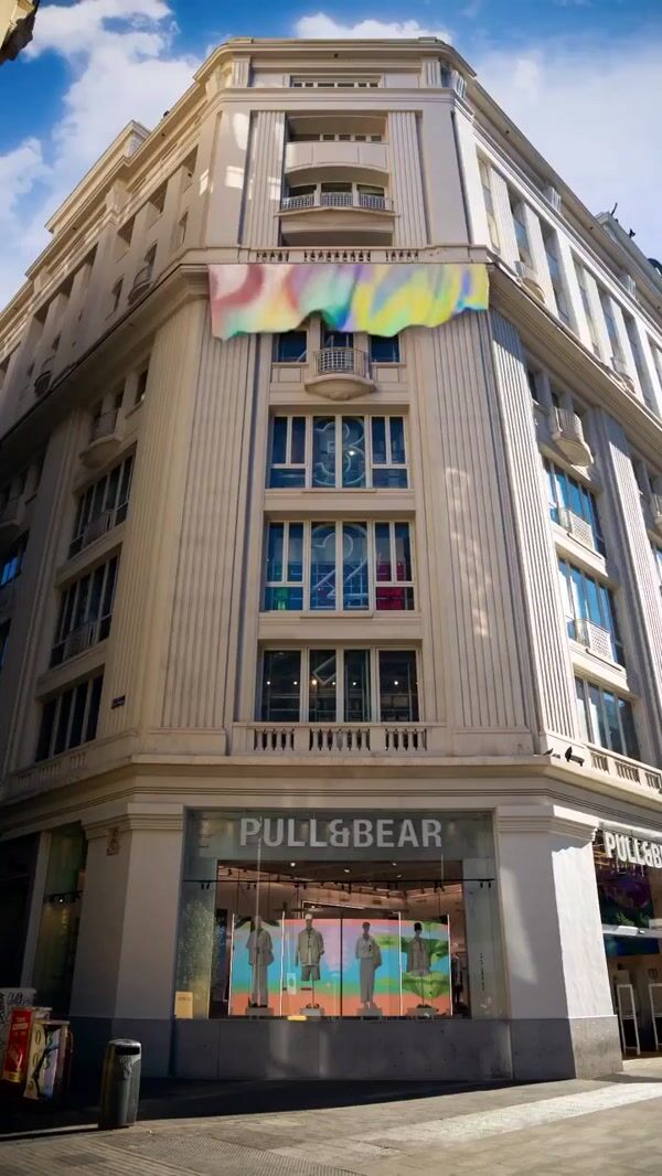 Pull&Bear Dyed Curtain Rollout in Madrid Store