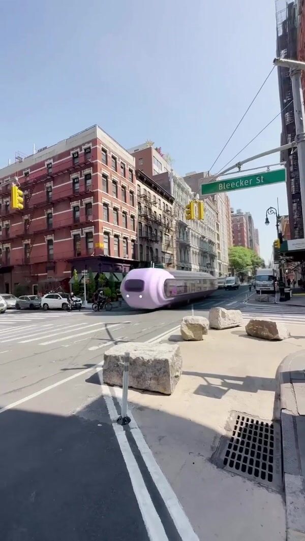 Maybelline Mascara Tram Takes Over New York