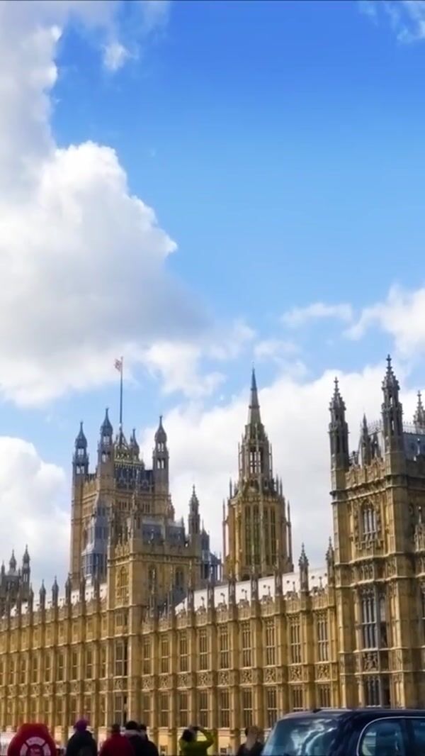 Citroën "Ami" Electric Cars Reveal in Big Ben