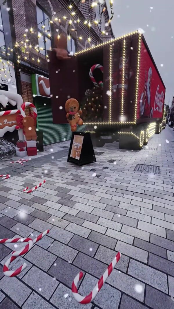 Jailhouse Belfast Gingerbread Holds Cola Bottle