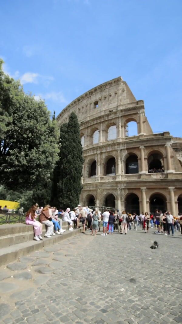 Tricorp Workwear Crane Restores Rome’s Colosseum