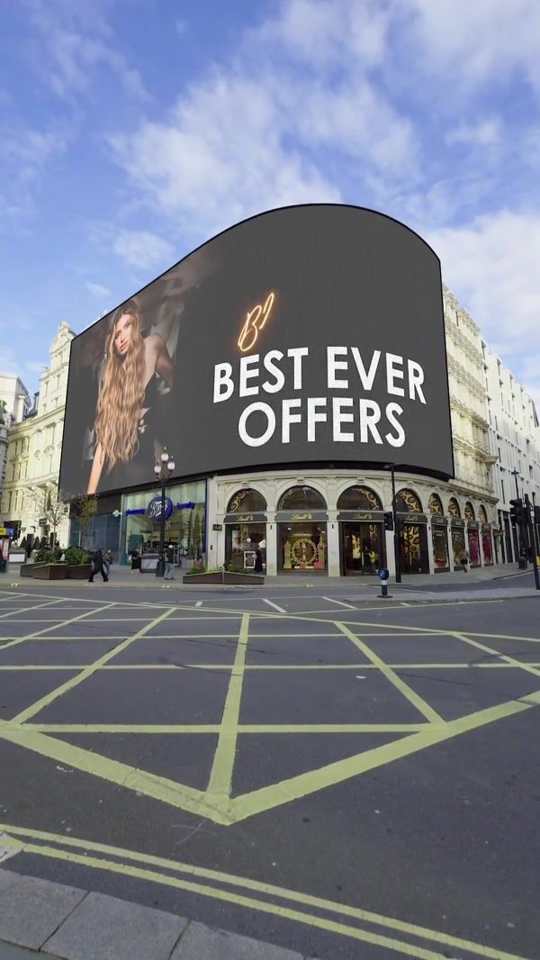 Beauty Works Giant Bags Glide Through London