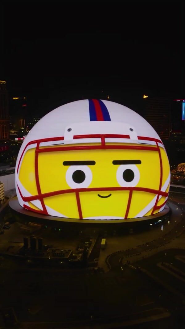 Spinning Emoji with Changing Expressions and Helmets