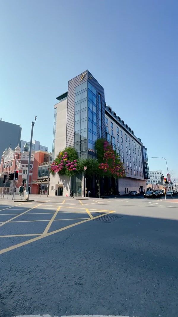 Fitzwilliam Hotel Belfast Easter ad
