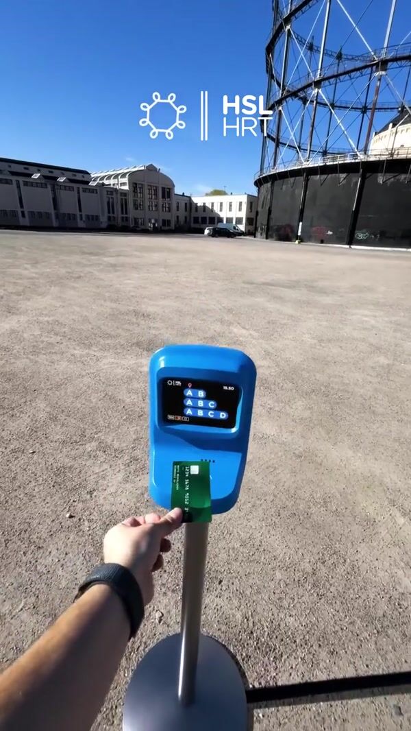 HSL Card Tap Brings Blue Bus