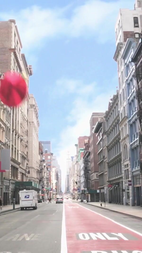 Zara Christmas Balls Bouncing in Broadway Street
