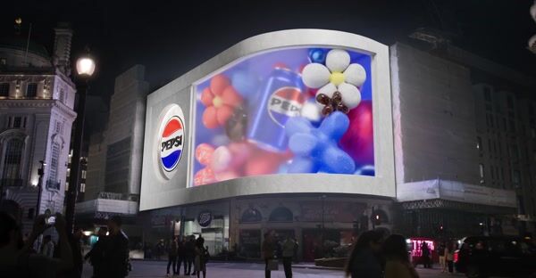 Pepsi Can Twists and Pops Out of the Screen