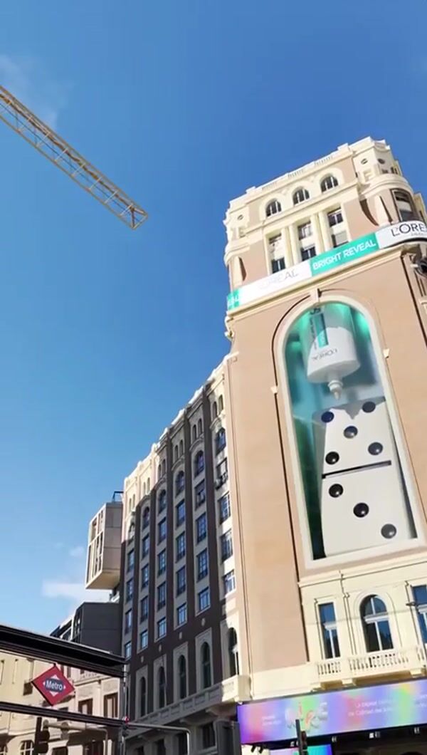 L'Oréal Paris Skincare Domino Crane