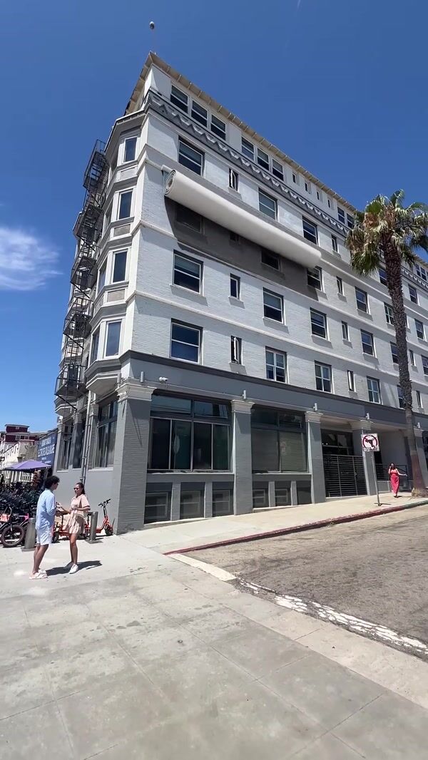 Hyundai Beach Banner in Venice