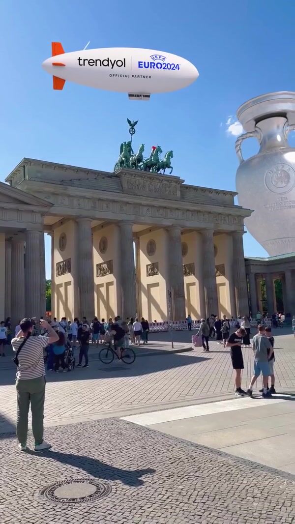 Trendyol Trophy and Airships at Brandenburg Gate