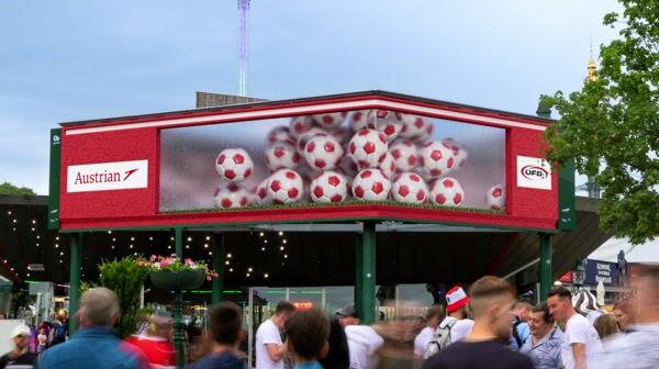 Austrian Airlines Plane Scores in Arena