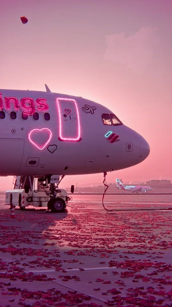 Eurowings Glowing Plane for Valentine's Day