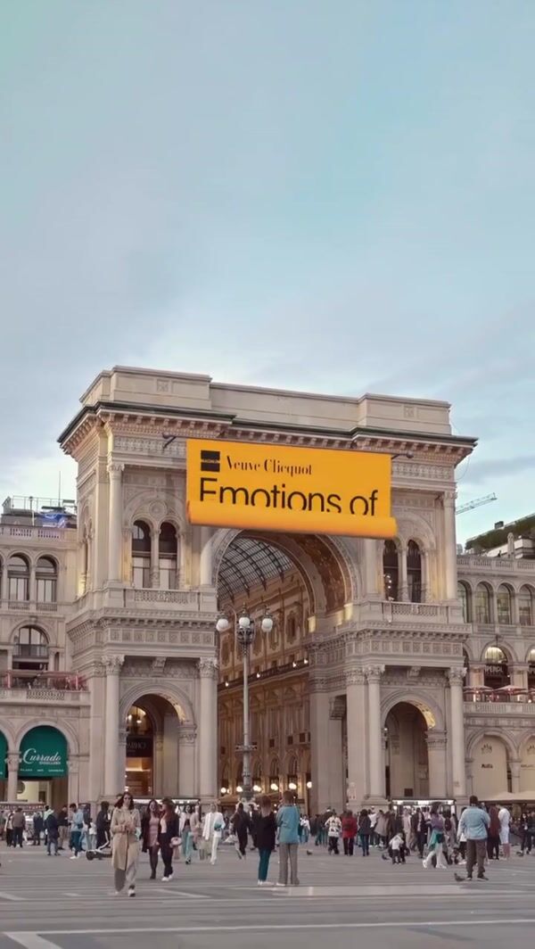 Veuve Clicquot Banners Unveiled in Milan