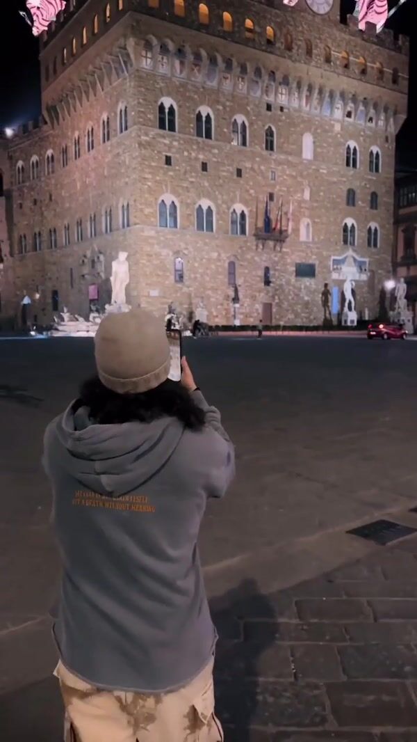Russ Giant Hologram on Palazzo Vecchio