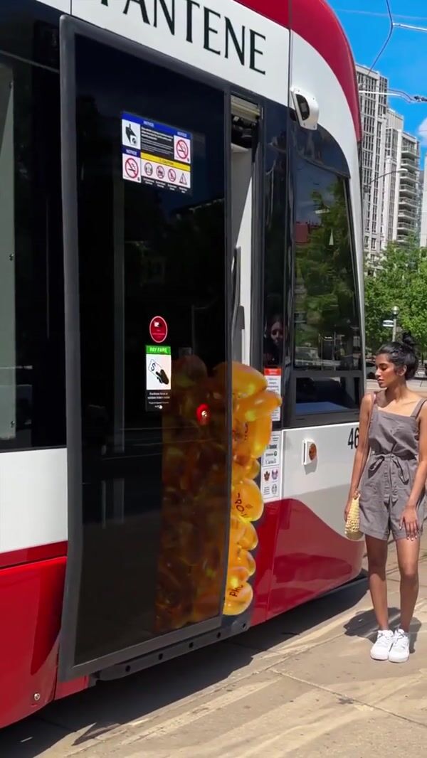 Pantene Hair Pearls Flowing From Tram