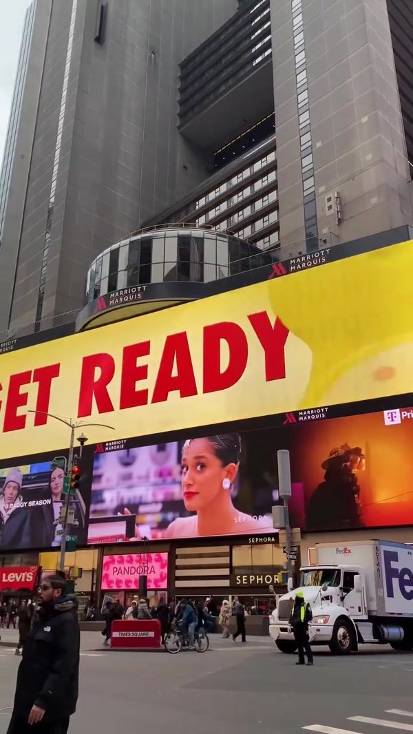 The SpongeBob Movie SpongeBob Face Fills Screen
