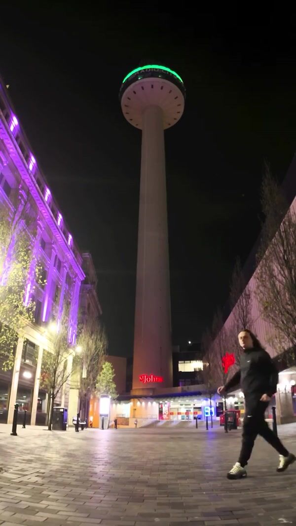 JD Sports Tower Lights Up with Ad