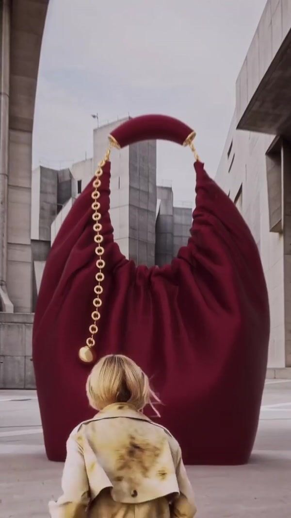 Loewe Bag Transform into Beads in the Air