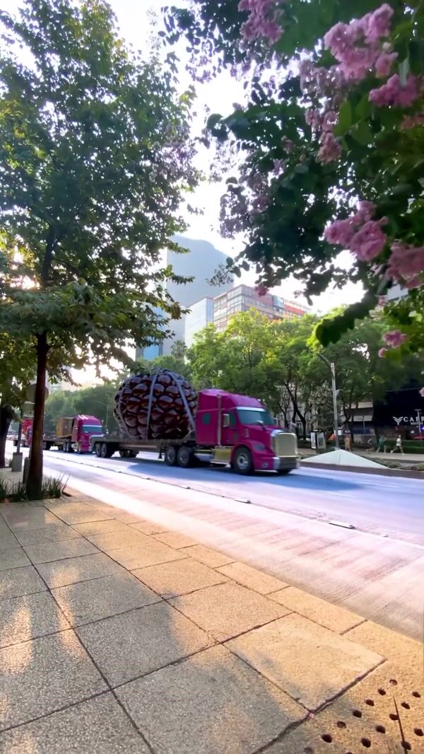 Johnnie Walker Giant Drink Delivery by Trucks