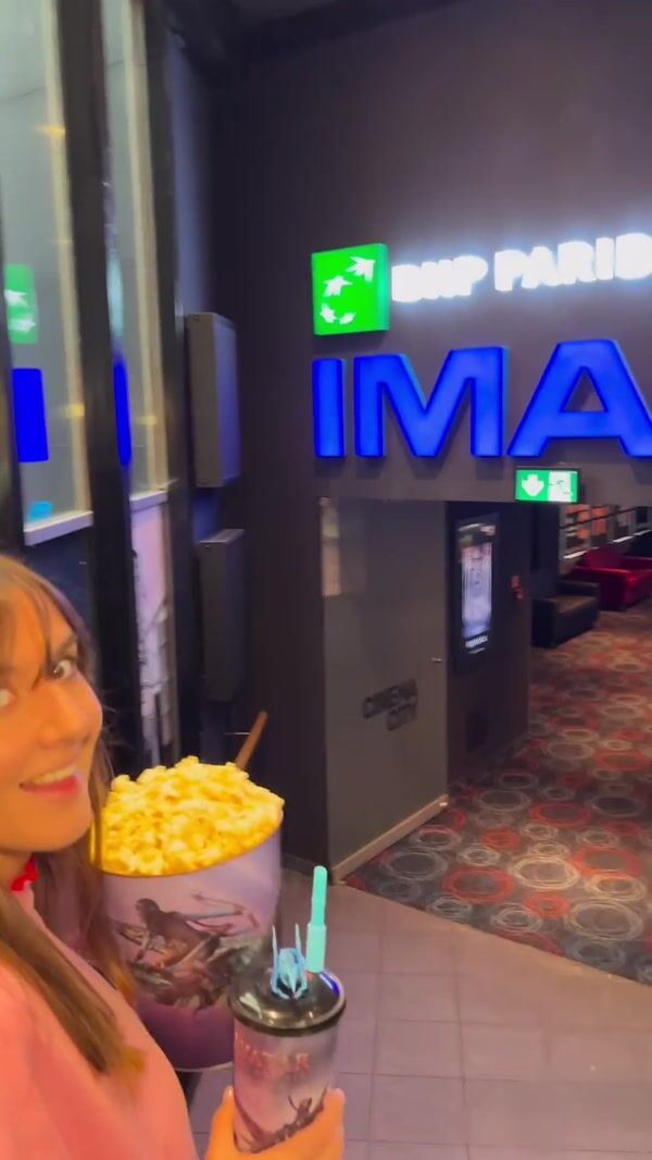 Cinema City Glasses Trigger Jellyfish Experience