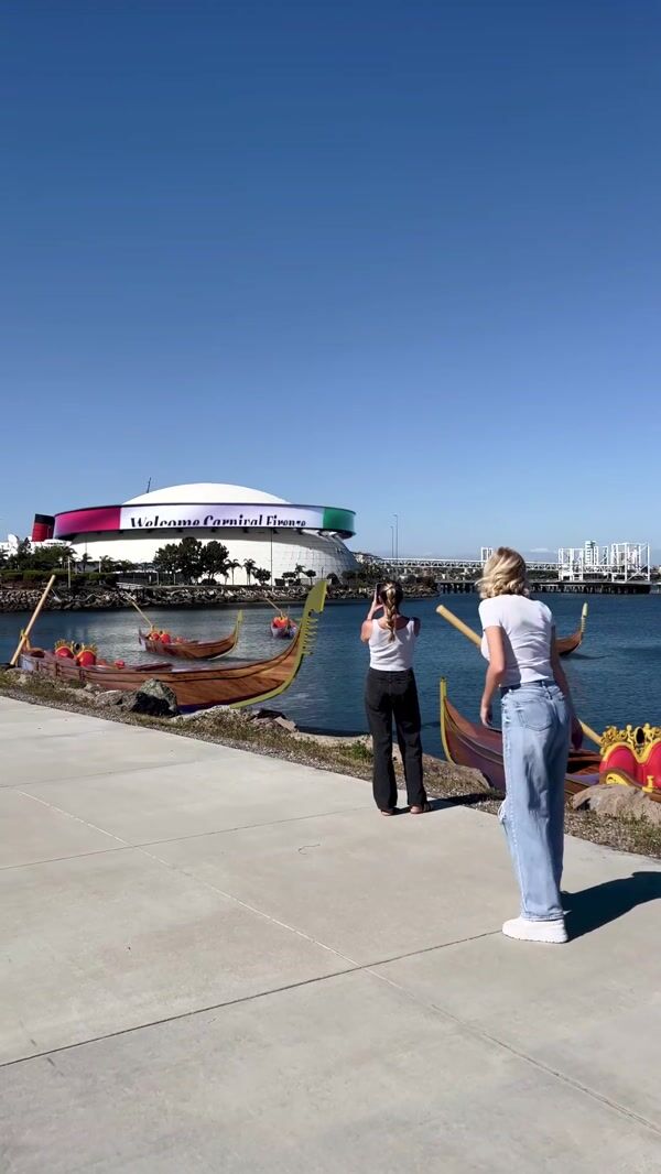 Carnival Cruise Gondolas Spotted on the Sea