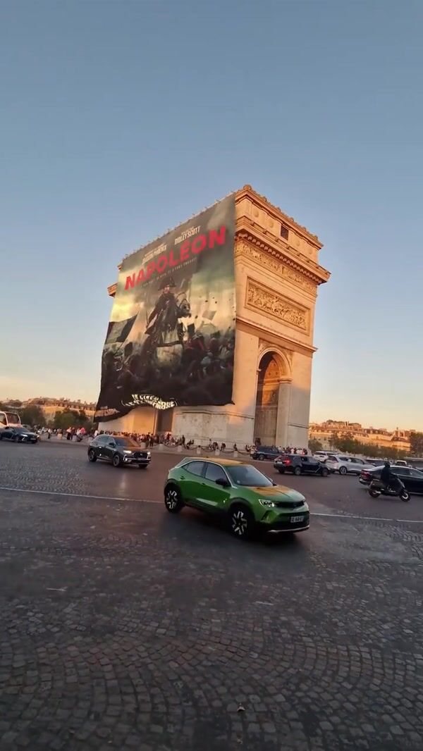 Sony Pictures Napoleon Poster Unfurls on Monument