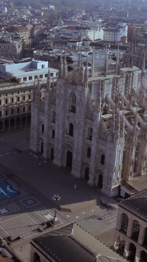 Oysho Banners at Duomo di Milano