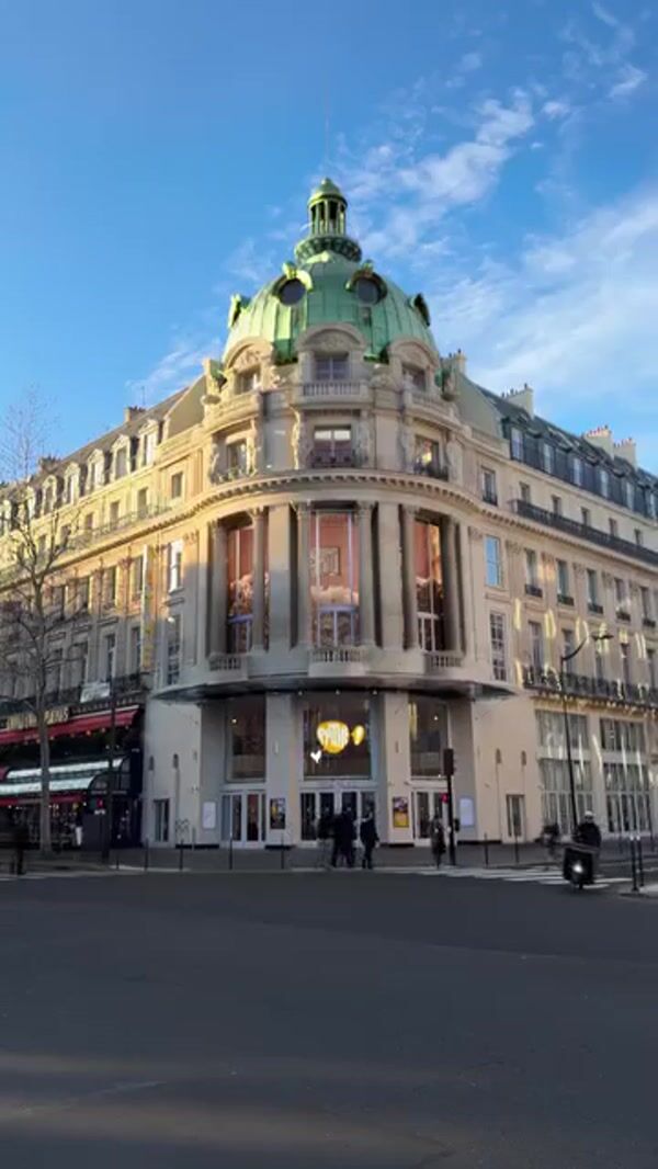Pathé Popcorn Explodes at Palace
