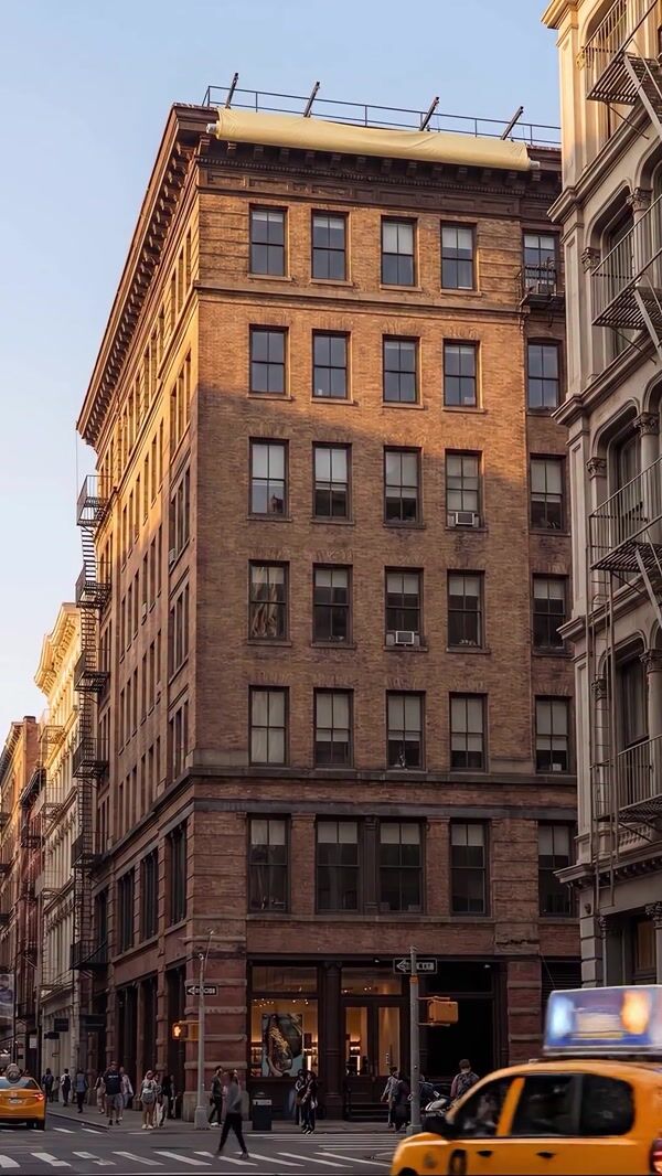 Indē Wild Giant Banner Unfolds at Sephora SoHo